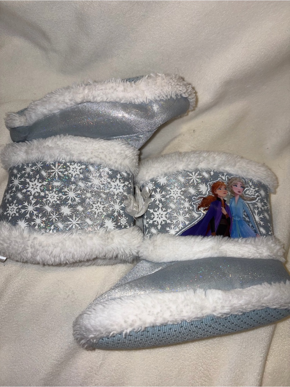 Girls' Silver Snowflake Cozy slippers - Frozen Characters girl size 7/8